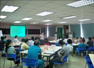 華清弘官方微信正式開通，打造一站式管理智慧平臺